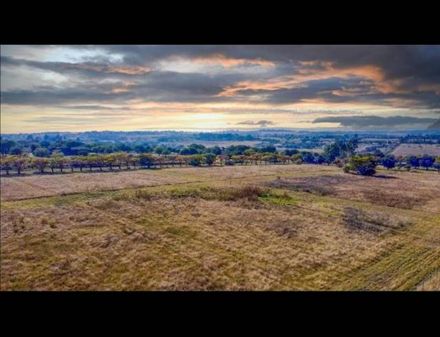 LAND FOR SALE IN BRIDLE PARK